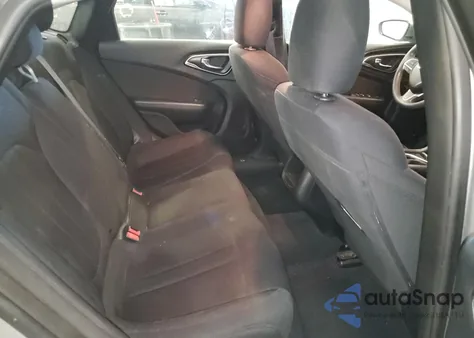 2015 Chrysler 200 Limited z USA, uszkodzony, nr VIN 1C3CCCABXFN657491